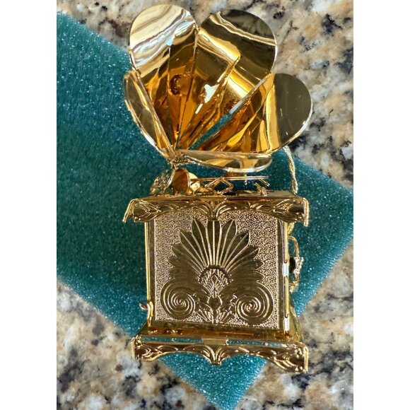 Baldwin Brass & Gold Vintage Gramophone W/Intricate 3D Design - Picture 8 of 13